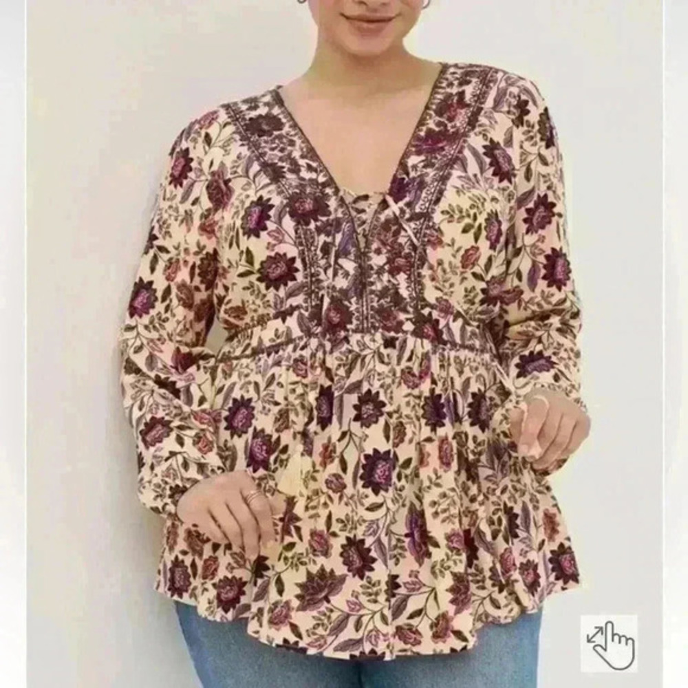 Torrid Babydoll Rayon Crepe Floral Embroidered Lace-Up Top Size 3